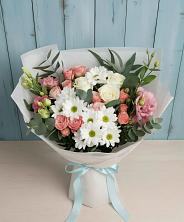 Букет цветов из:  Розы, Лизиантусы и Хризантемы в Курманаевка