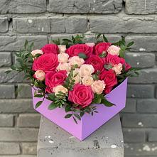 Цветочная композиция из Розы в коробке в Курманаевка