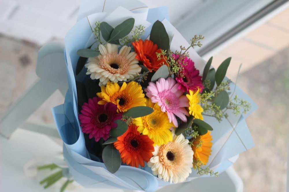 Букет цветов из: Герберы в Курманаевка