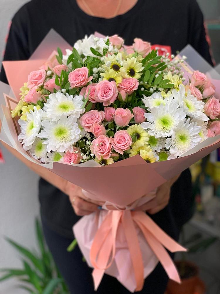 Букет цветов из: Розы и Хризантемы в Курманаевка