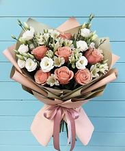 Букет цветов из:  Розы, Альстромерии и Лизиантусы в Курманаевка