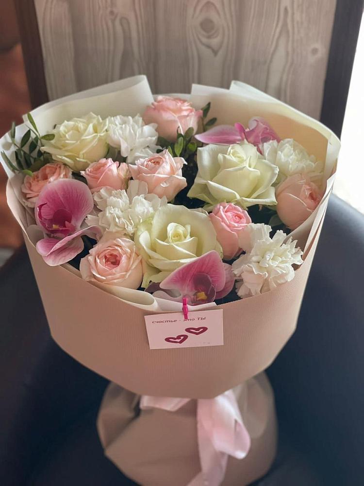 Букет цветов из: Орхидеи, Розы и Гвоздики в Курманаевка