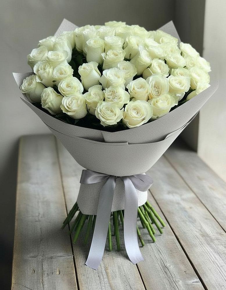 Букет 35 Белых роз в Курманаевка