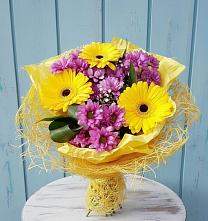 Букет цветов из:  Хризантемы и Герберы в Курманаевка