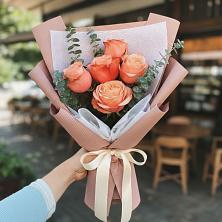 Букет цветов из:  Розы в Курманаевка