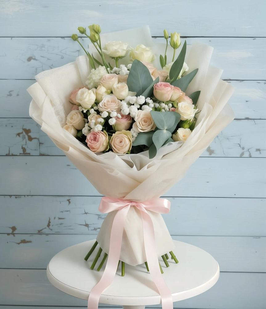 Букет цветов из: Розы и Лизиантусы в Курманаевка