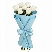 Букет 7 белых роз Проуд в Курманаевка