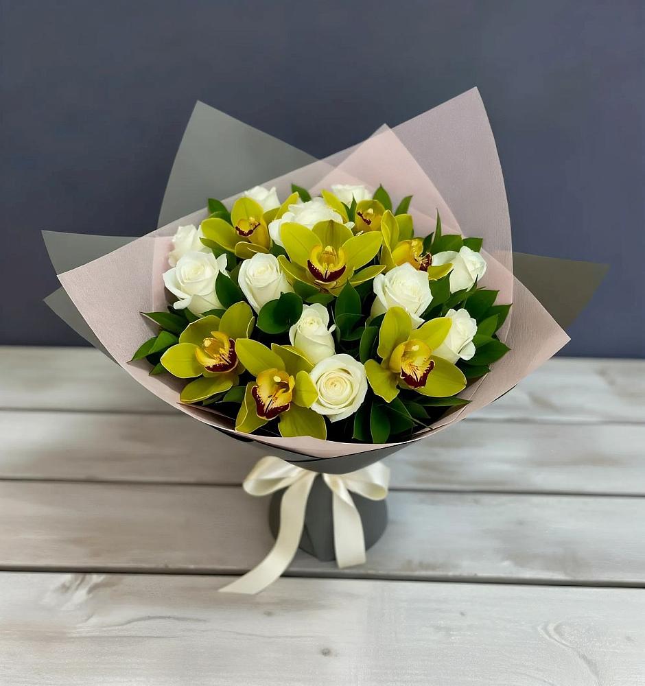 Букет цветов из: Орхидеи и Розы в Курманаевка