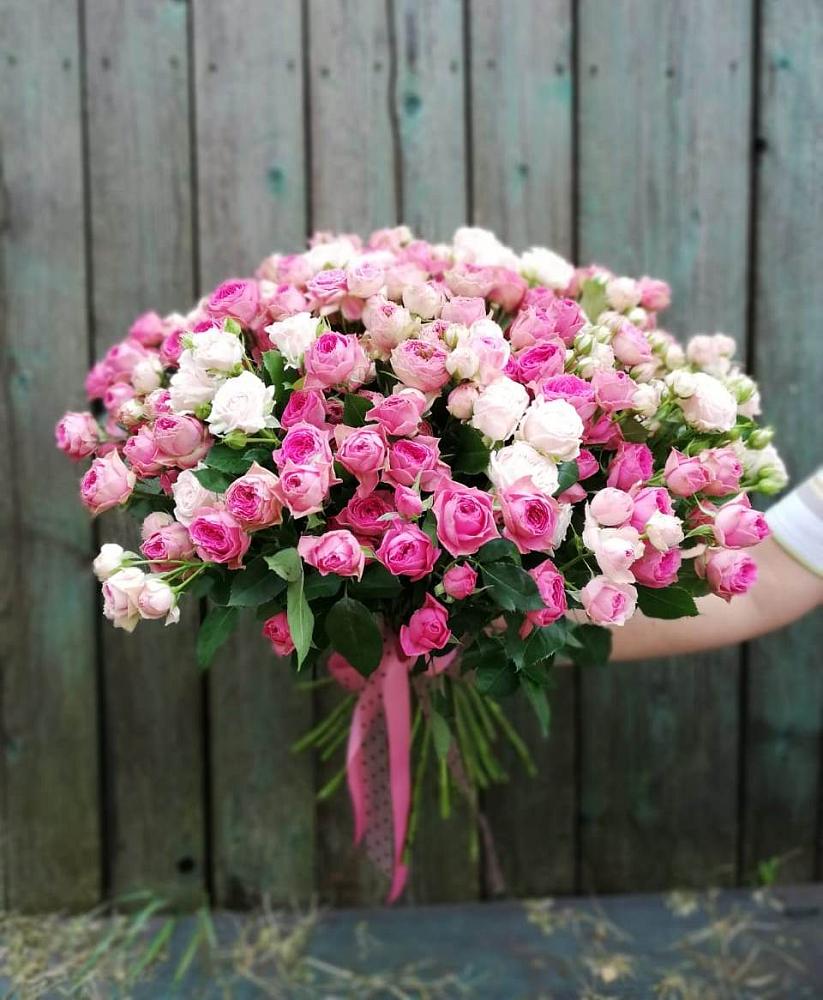 Букет Розовые кустовые розы Натали и Лав Лидия в Курманаевка