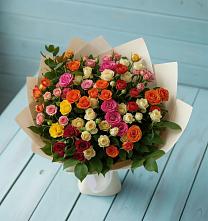 Букет Микс из разноцветных кустовых роз в Курманаевка