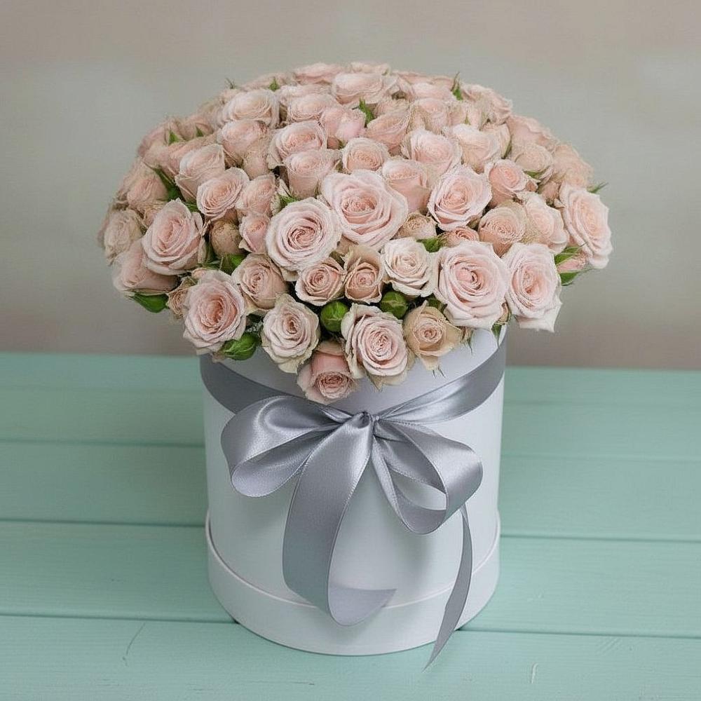 Цветочная композиция из Розы в шляпной коробке в Курманаевка